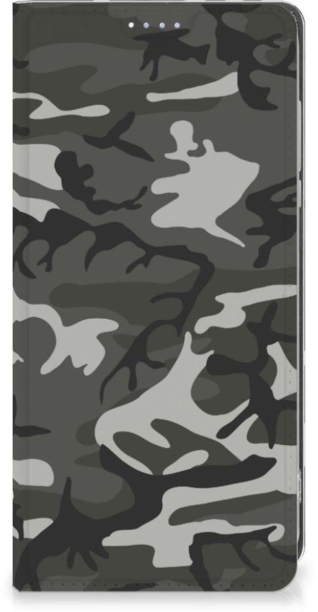 Motorola Moto G84 Hoesje met Magneet Army Light