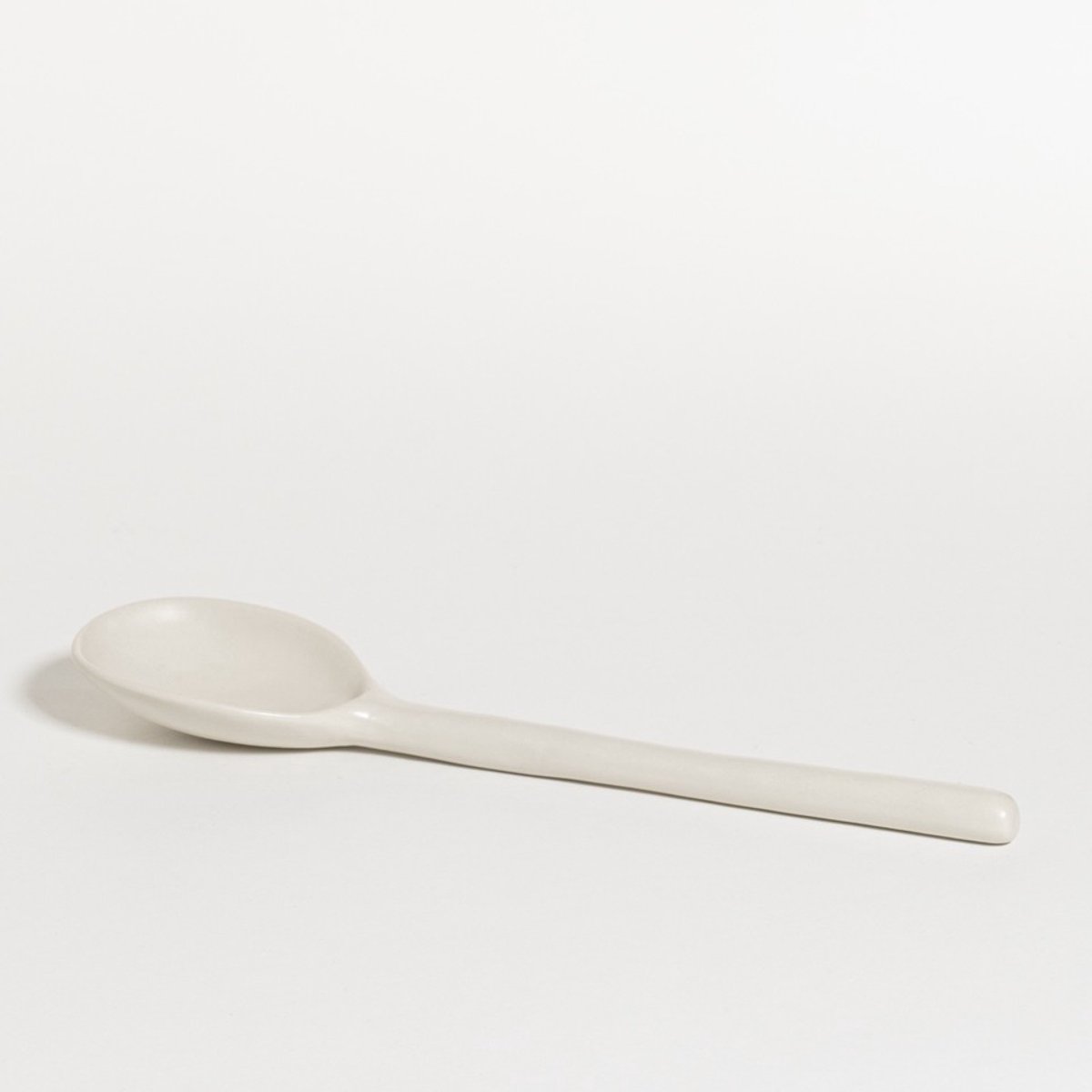 The Table atelier - opscheplepel - 25 cm - keramiek - handgemaakt - creme