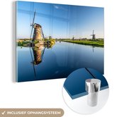 MuchoWow® Glasschilderij 30x20 cm - Schilderij acrylglas - Molens - Holland - Water - Foto op glas - Schilderijen