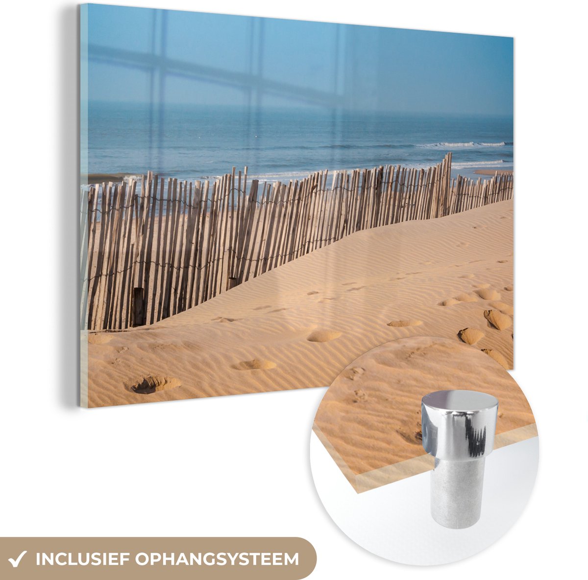 MuchoWow® Glasschilderij 90x60 cm - Schilderij acrylglas - Strand - Zee - Palen - Foto op 