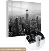 MuchoWow® Glasschilderij 20x20 cm - Schilderij acrylglas - New York City zwart-wit fotoprint - Foto op glas - Schilderijen