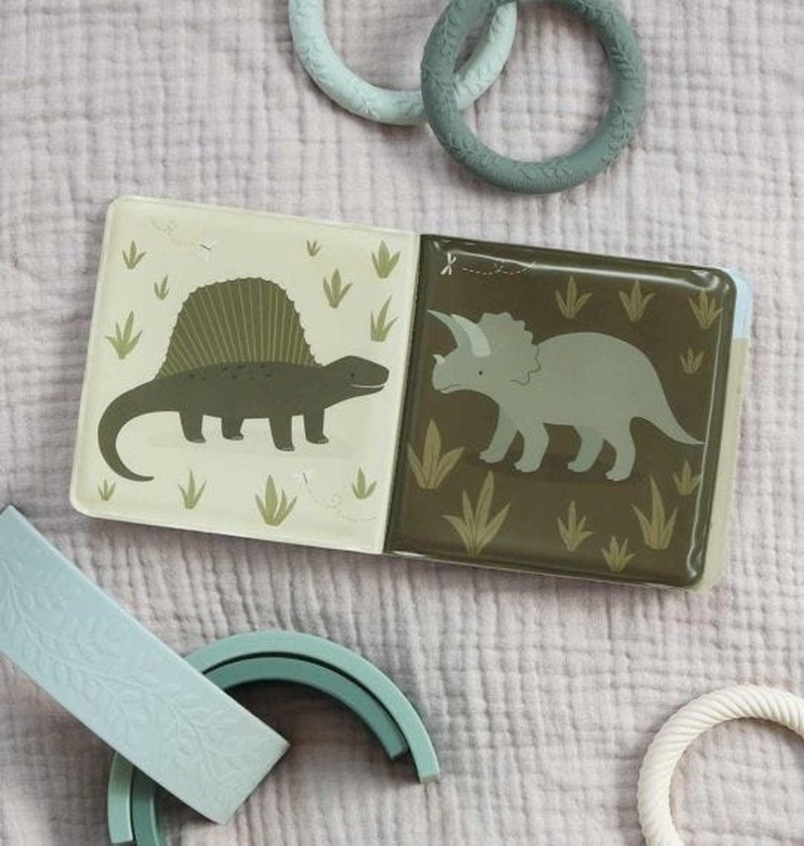 A Little Lovely Company - Badboek voor kinderen, onze dinosauriërs vrienden - Groen — cadeau in Spellen & Speelgoed - foto 5