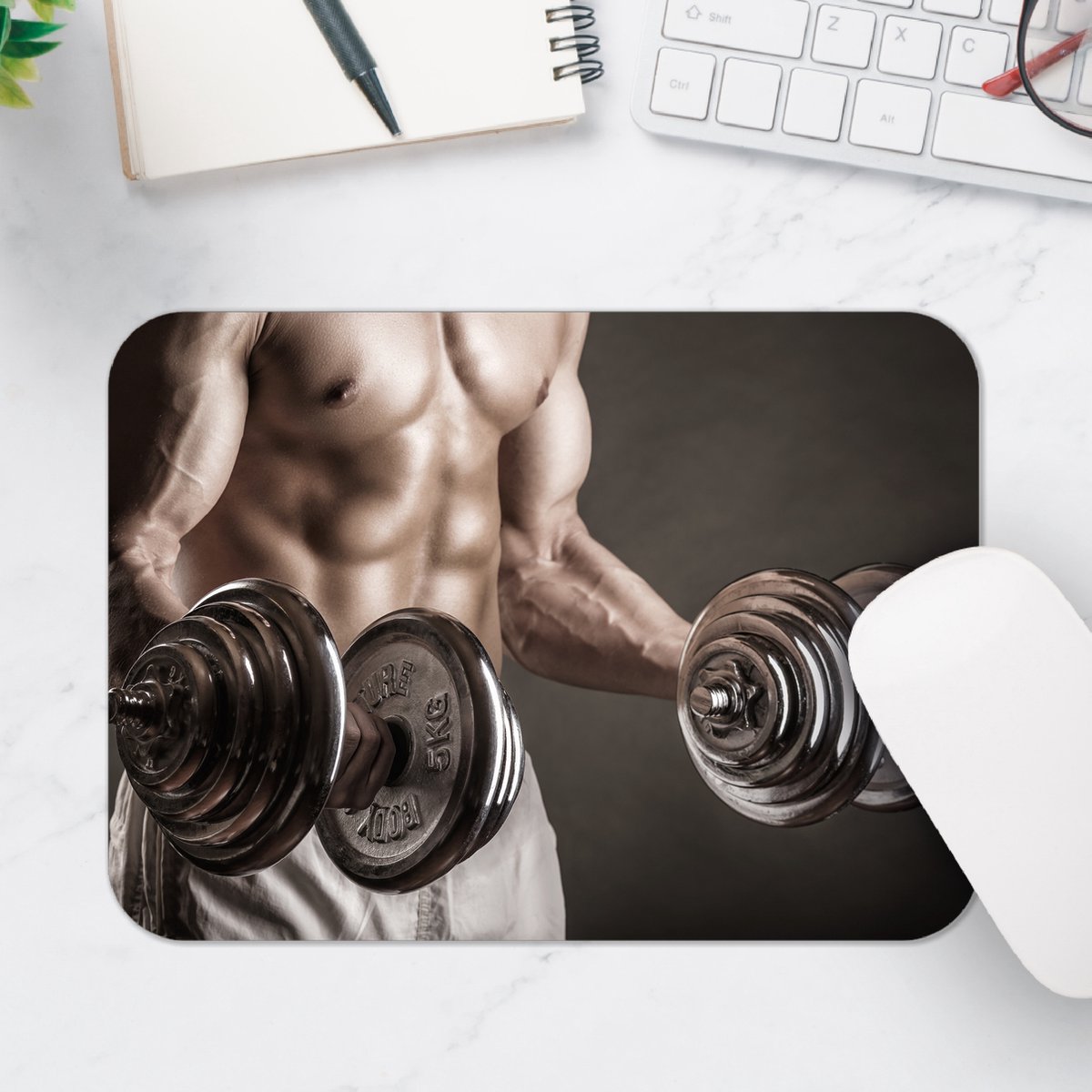 Muismat - Gespierd Mannenlichaam met Dumbells in Hand - 25x18 cm - 2 mm Dik - Muismat van Vinyl