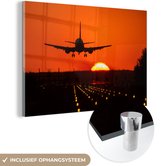MuchoWow® Glasschilderij 150x100 cm - Schilderij acrylglas - Zonsondergang - Vliegtuig - Oranje - Zon - Foto op glas - Schilderijen