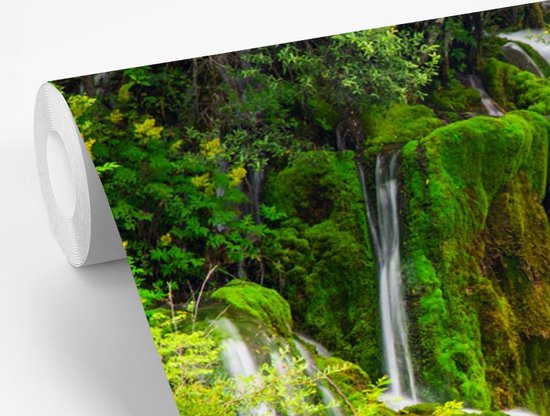 Papier peint vinyle - Diverses cascades du parc national d'Erawan en Thaïlande largeur 420 cm x hauteur 280 cm - Tirage photo sur papier peint (disponible en 7 tailles)