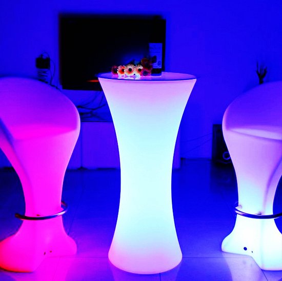 Oplaadbare Statafel LED RGB inclusief Afstandsbediening - Garleds Horsea |  bol