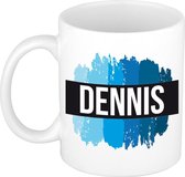 Dennis naam cadeau mok / beker met  verfstrepen - Cadeau collega/ vaderdag/ verjaardag of als persoonlijke mok werknemers