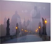 Wereldberoemde Karelsbrug in Praag bij dageraad - Foto op Plexiglas - 60 x 40 cm