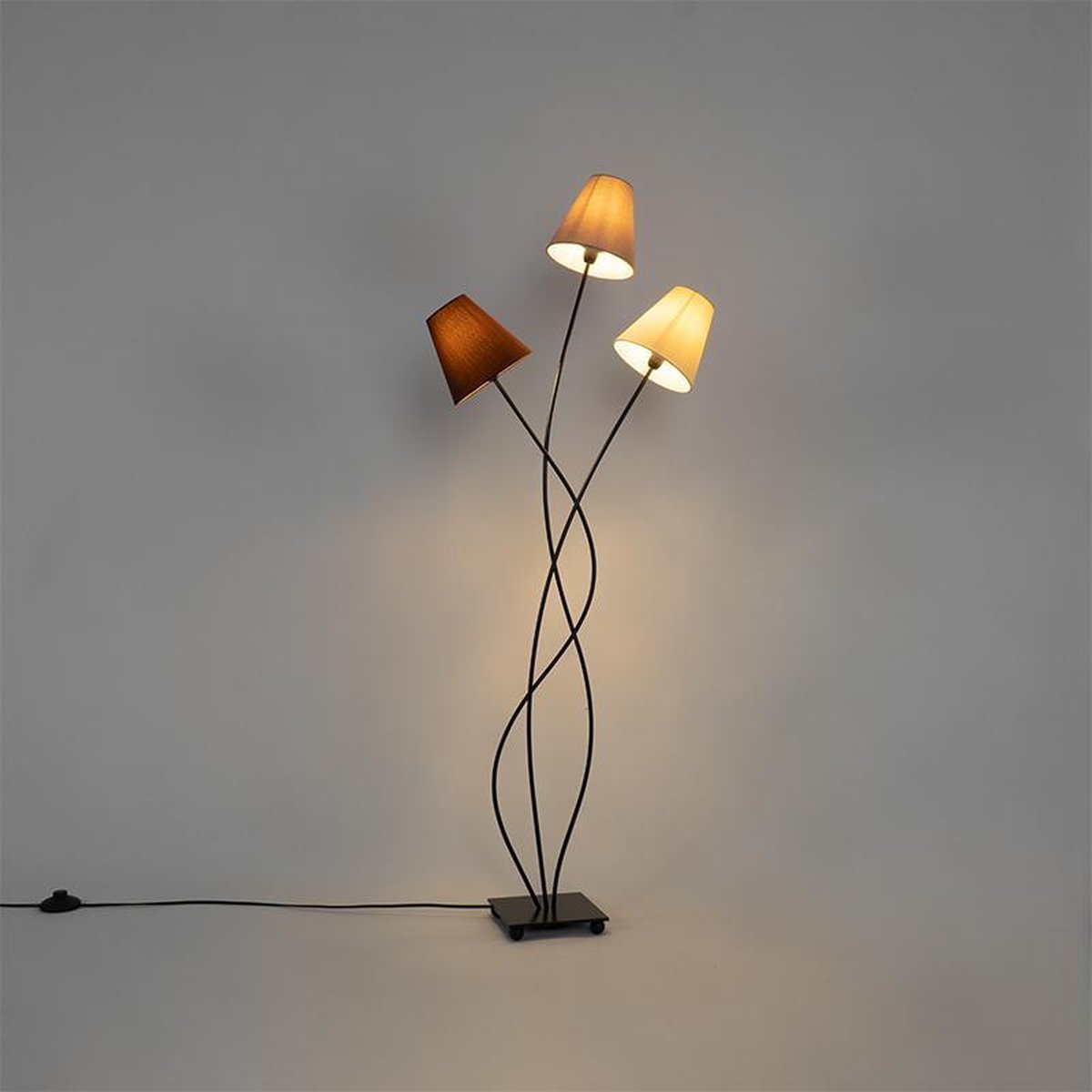 Lampadaire design noir avec abat-jour en tissu 3 lumières - Melis