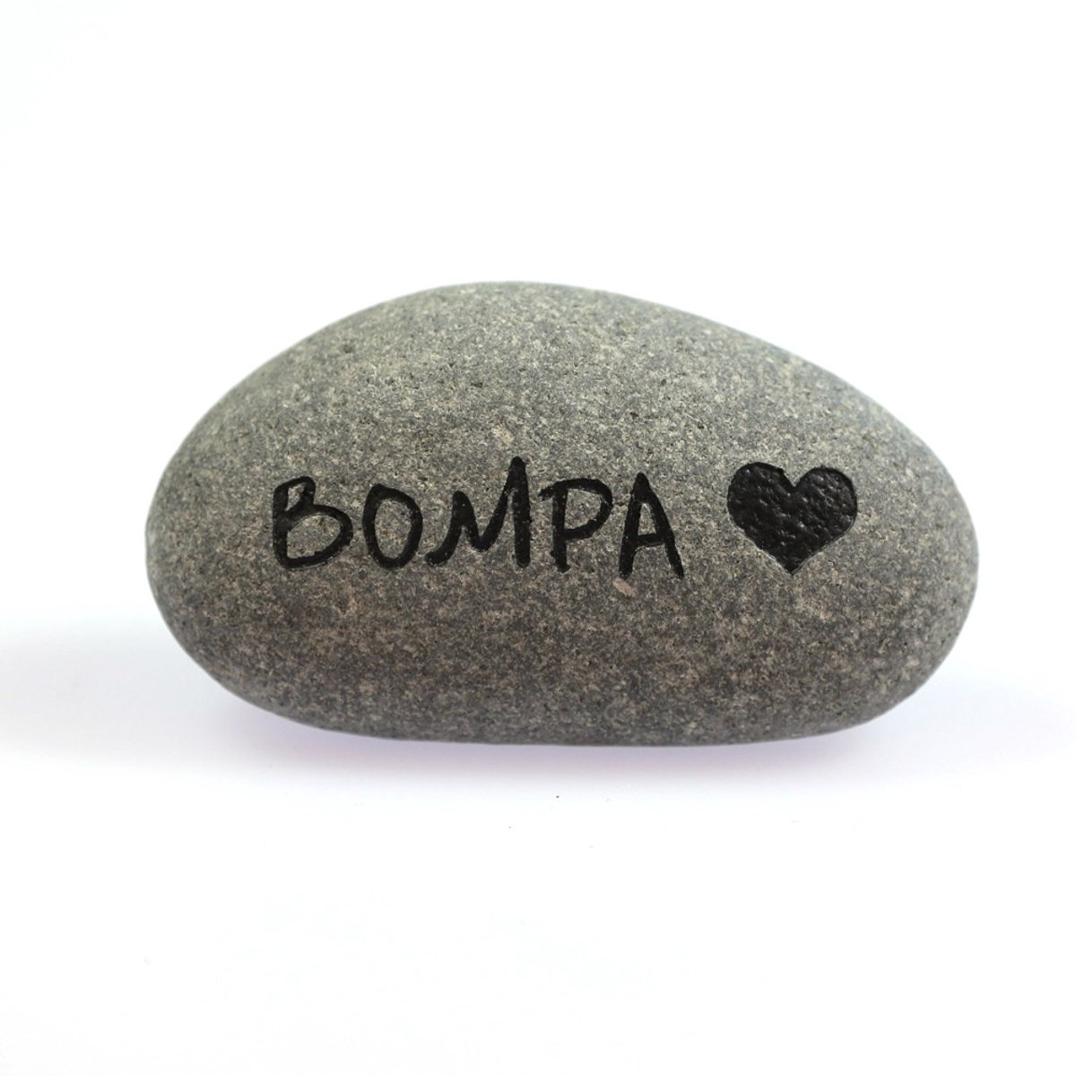 Bompa steen - zwerfkei met gravure bompa en een hartje