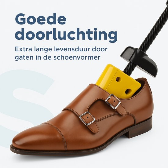 Schoenverzorging Binnenin Een Paar Oude Metalen Schoenspanners 'Club Schoenspanners Hout Schoenverzorging Binnenin Een Paar Oude Metalen Schoenspanners 'Club Schoenspanners Hout