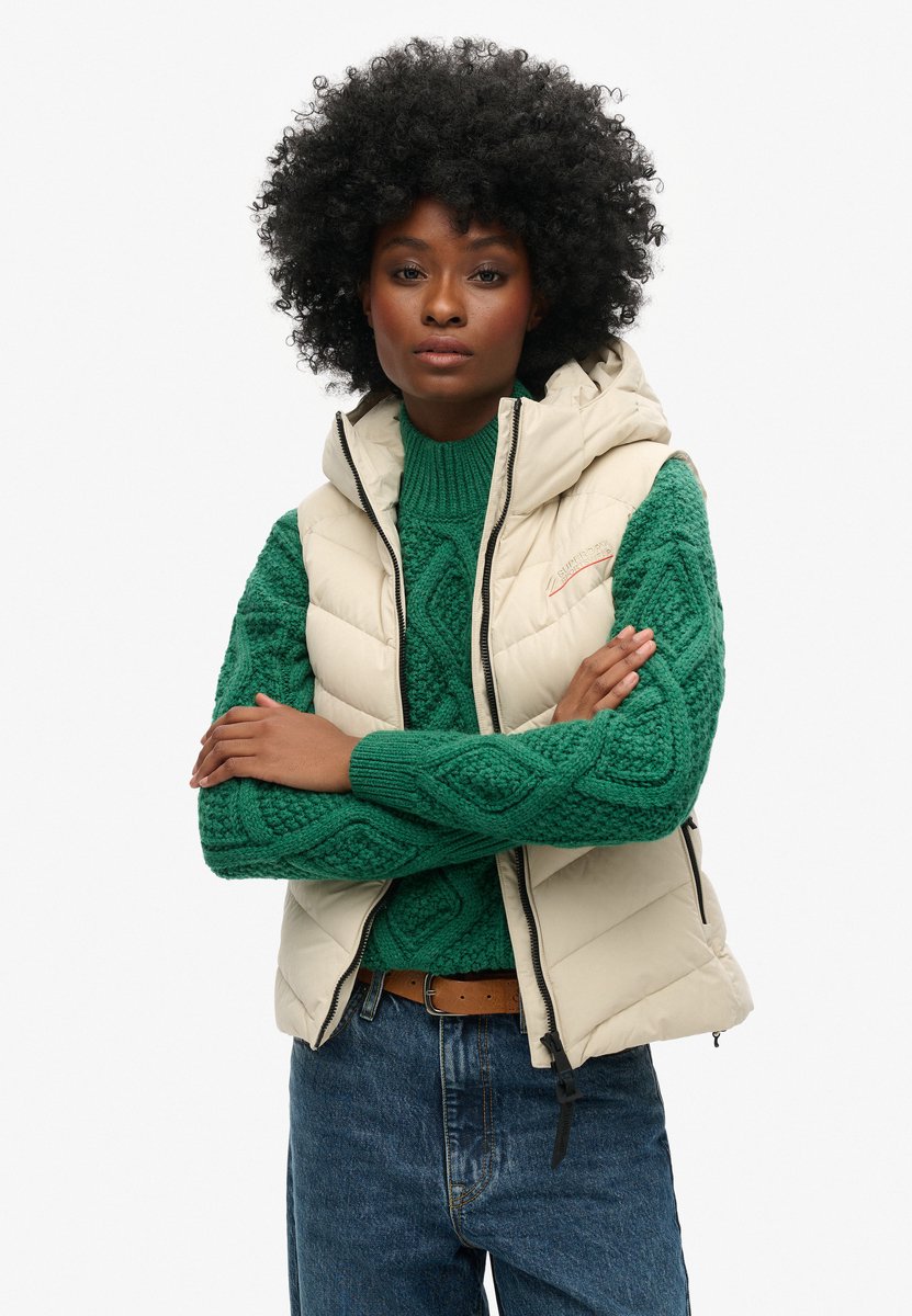 Superdry Gewatteerde bodywarmer van microvezel met capuchon Dames Gilets Beige