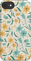 Casetastic Hoesje Geschikt voor Apple iPhone 7/8/SE - Stijlvolle Beschermende Duo-layer Case - Sereen in bloei