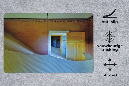Bureau onderlegger - Muismat - Bureau mat - Zand - Woestijn - Deur - Architectuur - 60x40 cm