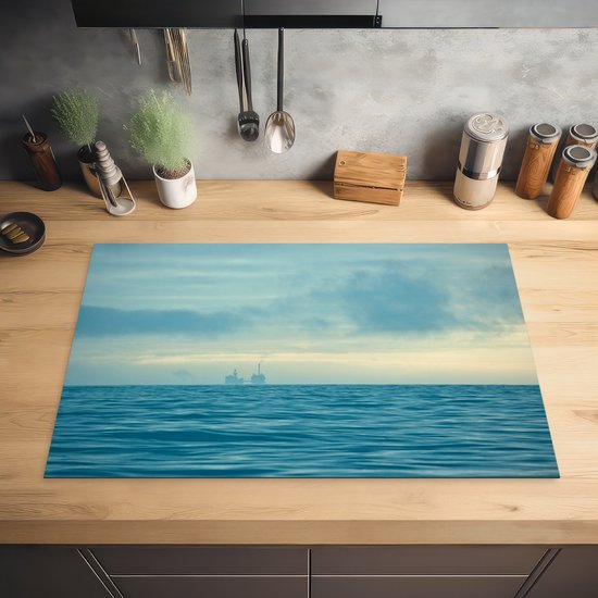 KitchenYeah® Inductie beschermer 81x52 cm - Noordzee - Mist - Water - Kookplaataccessoires - Afdekplaat voor kookplaat - Inductiebeschermer - Inductiemat - Inductieplaat mat
