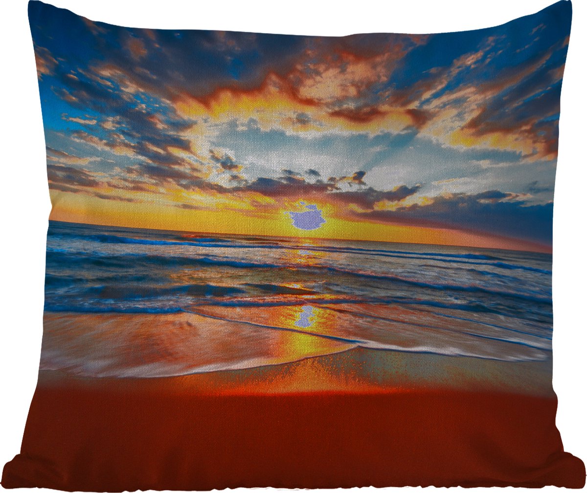 Buitenkussen - Zee - Zonsondergang - Strand - Wolken - Oranje - 45x45 cm - Weerbestendig