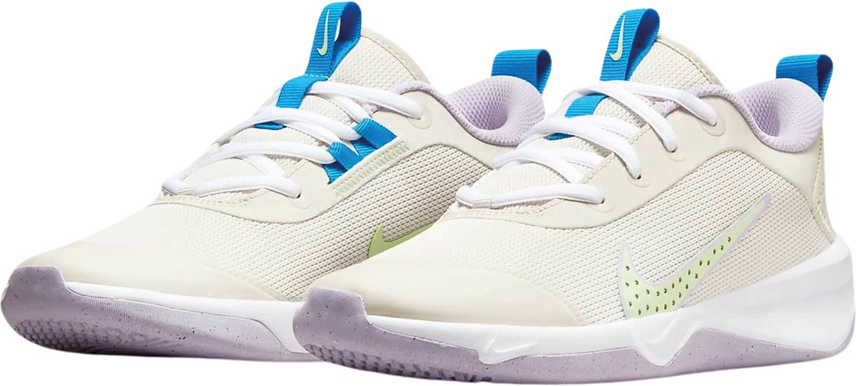 Nike Omni Multi-Court Sportschoenen Unisex Creme