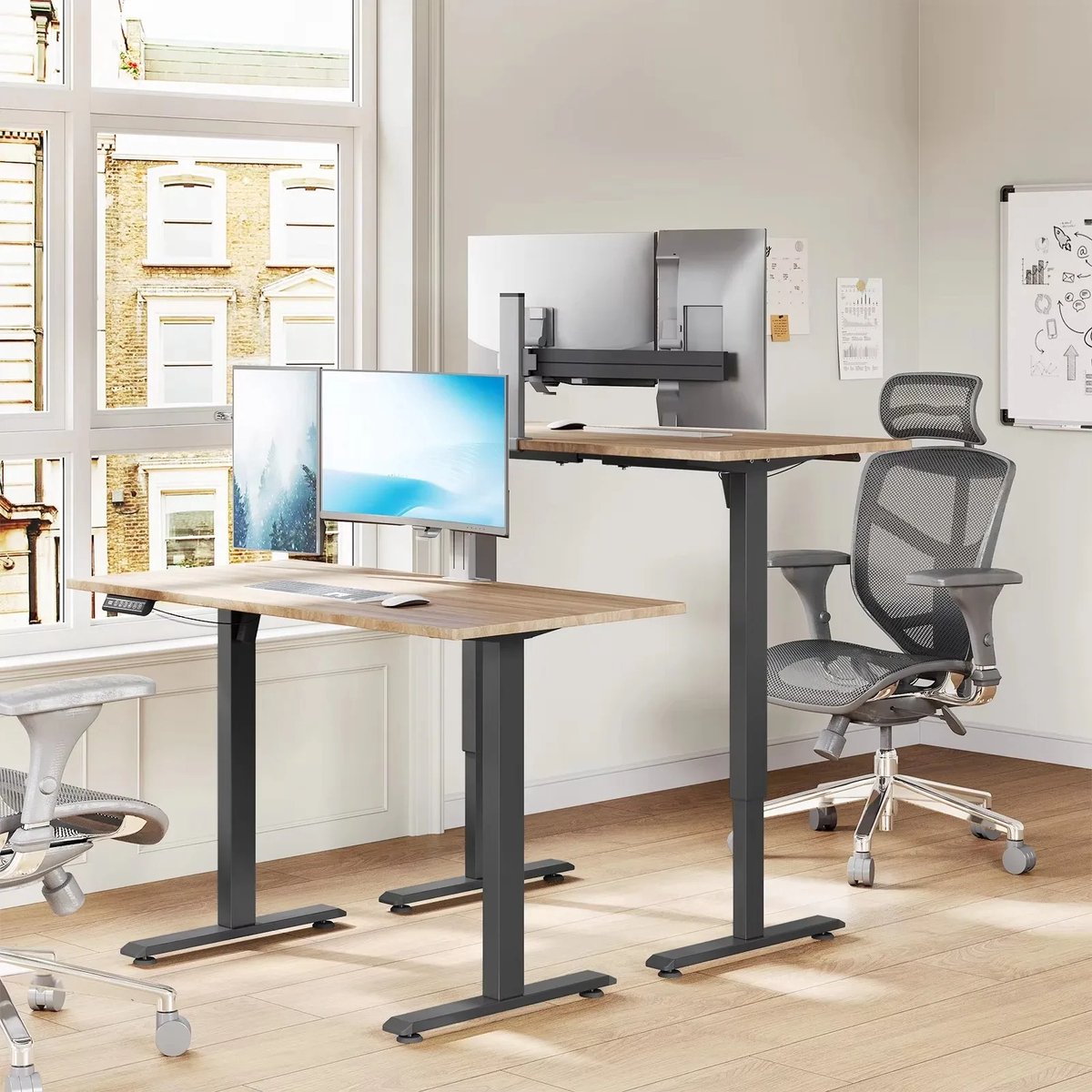 Klarven® Elektrisch verstelbaar bureauframe Zwart - 4 geheugenposities en USB-poort - Hoogte instelbaar, stil motorgeluid onder 50 dB - B 90-135 x D 55,5 x H 72-120 cm