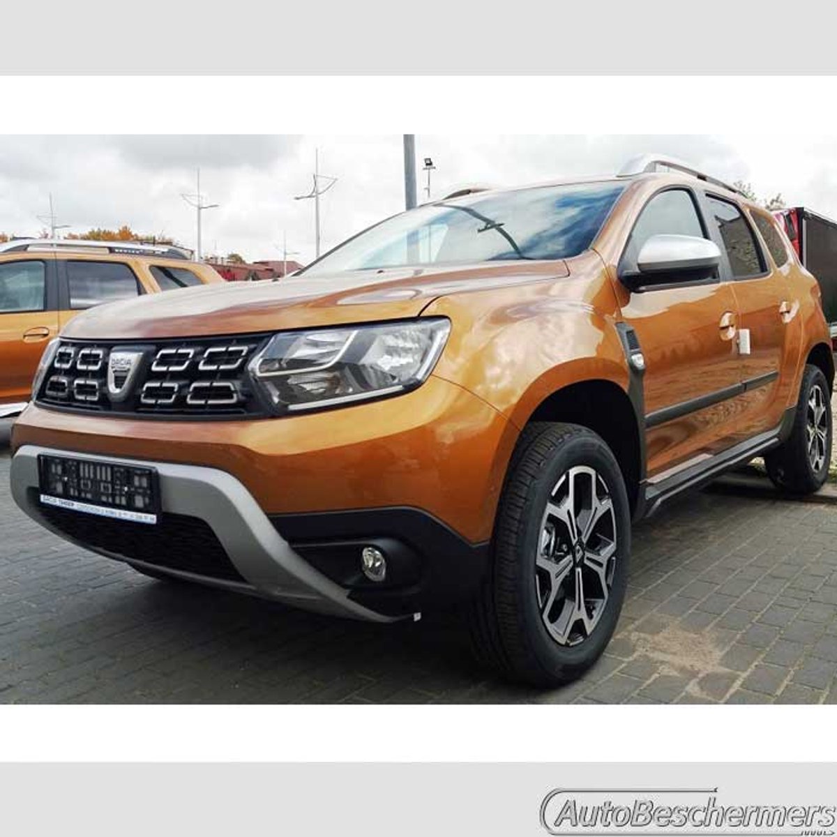 Stootlijsten set zwart voor Dacia Duster 10.2017-. De stootstrips zijn zelfklevend. Set a 4 stuks (#0002)