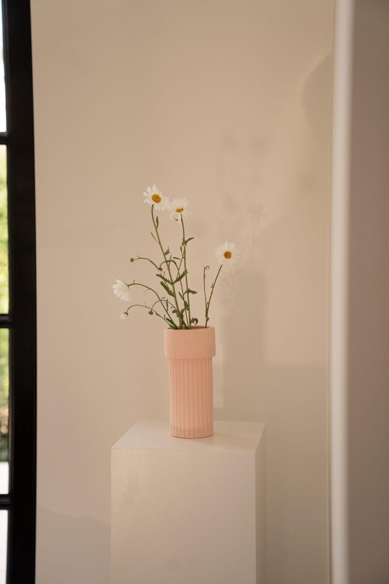 SnelShoppen - Vaas Mary - Bloemenvaas - Woonkamer Decoratie - Roze Vaas van Steen - Perfect voor Feestjes, Tuin en Keuken - Decoratieve Accessoire