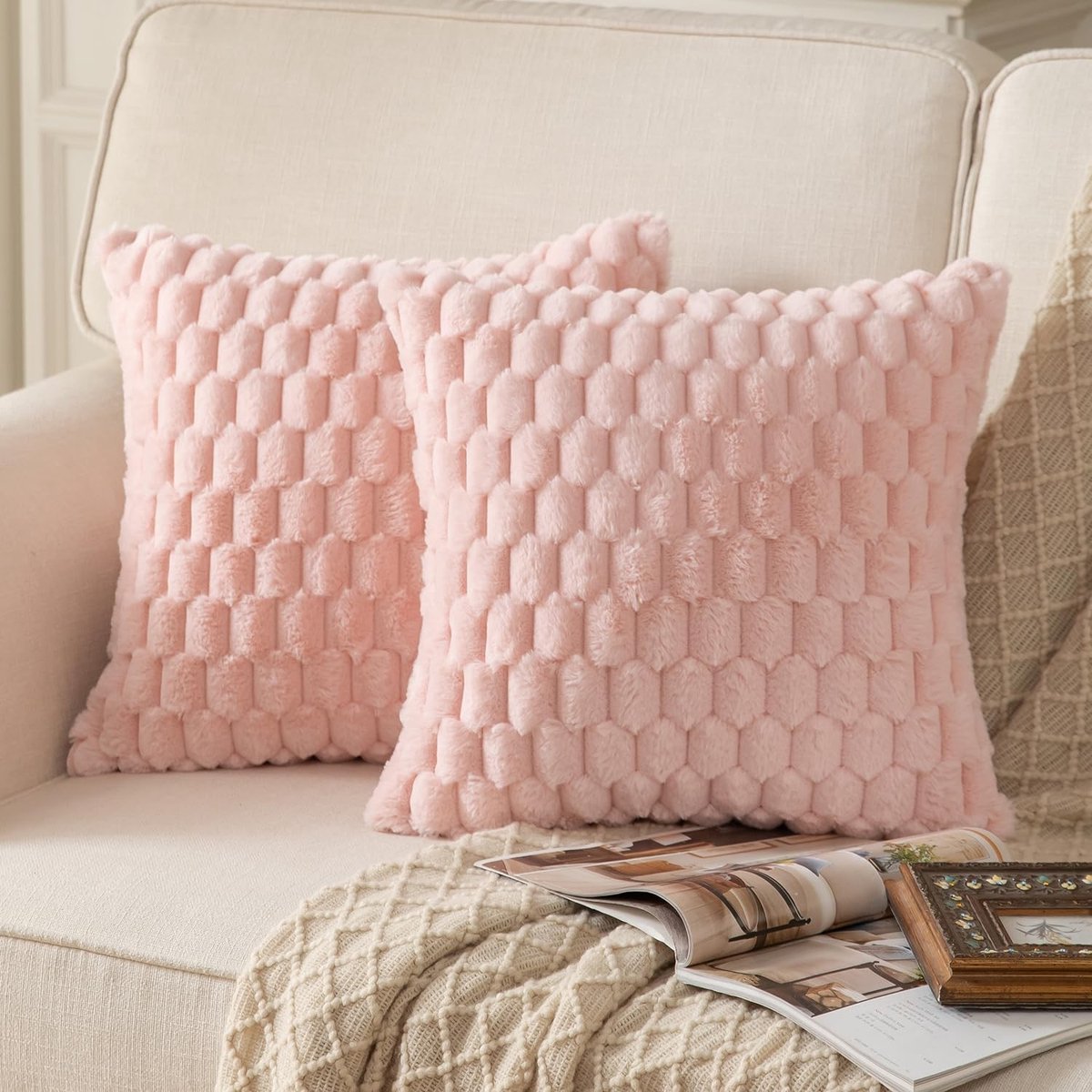 Omgoods - Set van 2 Fluffy Kussenhoezen 45 x 45 cm in Roze
