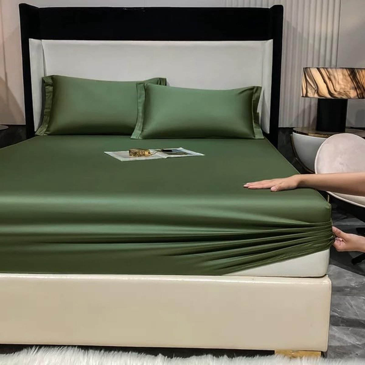 Omgoods - Fitted Sheet Olijfgroen - 200x200 cm, 100% Bamboo Lyocell