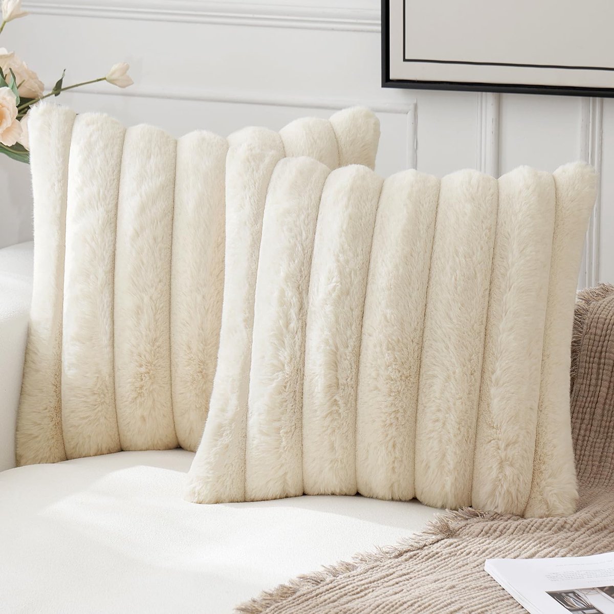 Omgoods - Set van 2 Kerst Kussenhoezen - Faux Fur Decoratief 50x50cm Beige