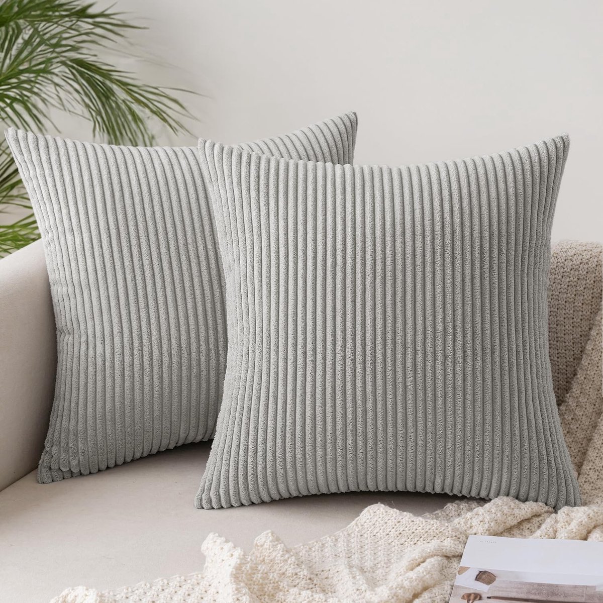 Set van 2 Katoenen Kussenhoezen in Lichtgrijs, 40 x 40 cm, Decoratieve Kussens voor Sofa, Slaapkamer en Woonkamer