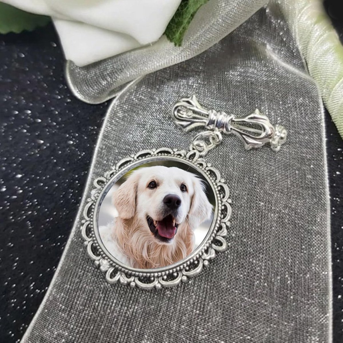 broche met bruiloftsfoto van kant, ovaal, reversspeld, reversspeld, reversspeld