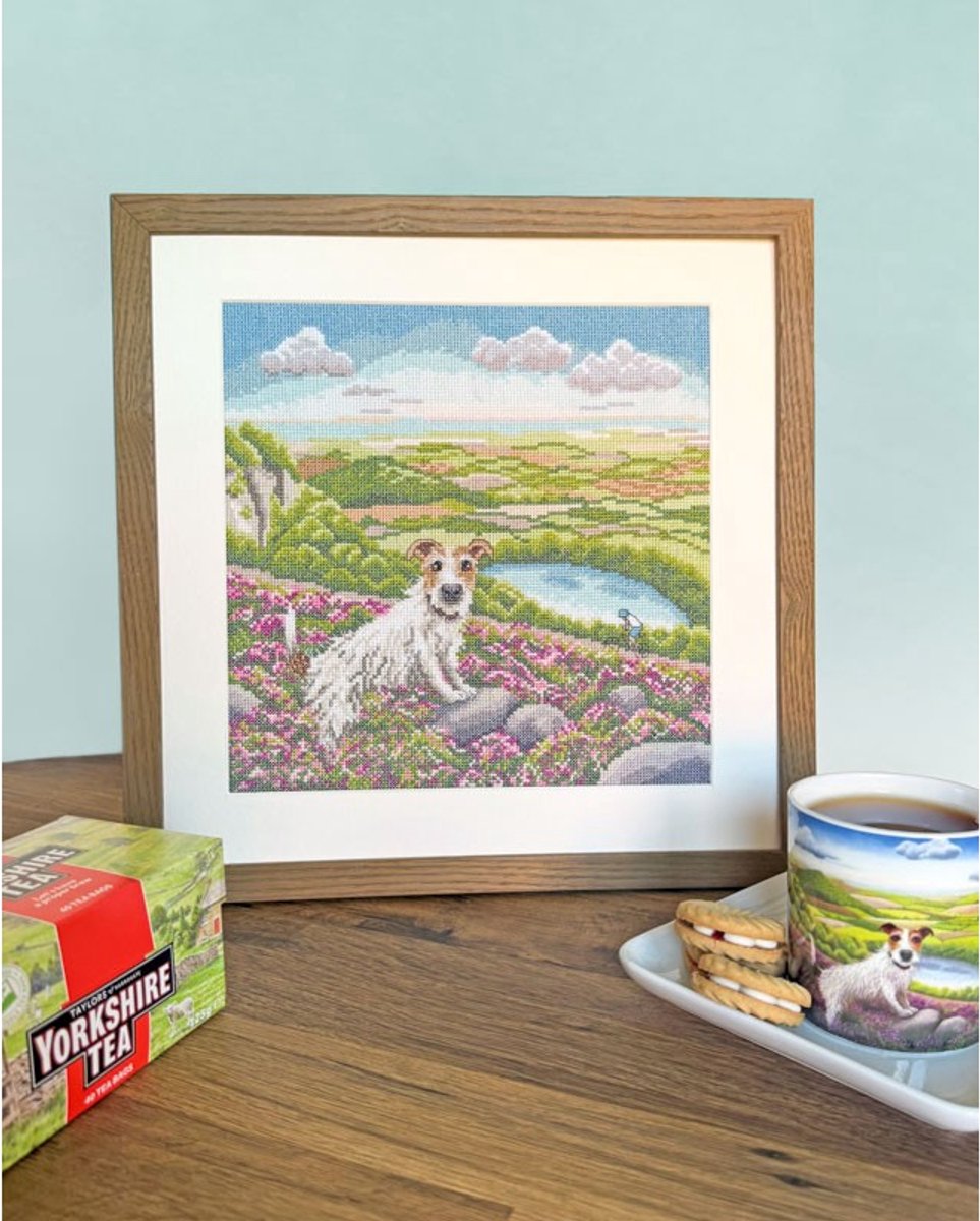 Bothy Threads borduurpakket de heuvel op, samen met de hond XLP25 telpatroon