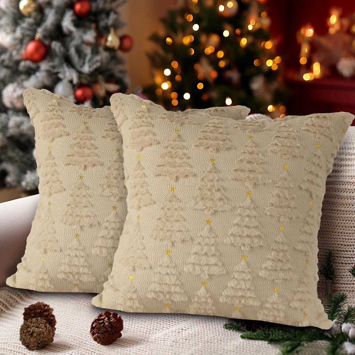 SnelShoppen - Set van 2 Decoratieve Kerst Kussenhoezen 40 x 40 cm, Velours Sierkussens voor Woonkamer en Slaapkamer, Beige met Ster en Kerstboom Desig