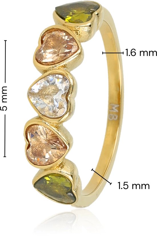 Gouden ring met vijf hartvormige stenen in groen, lichtroze en wit. Band is 1.5mm breed.