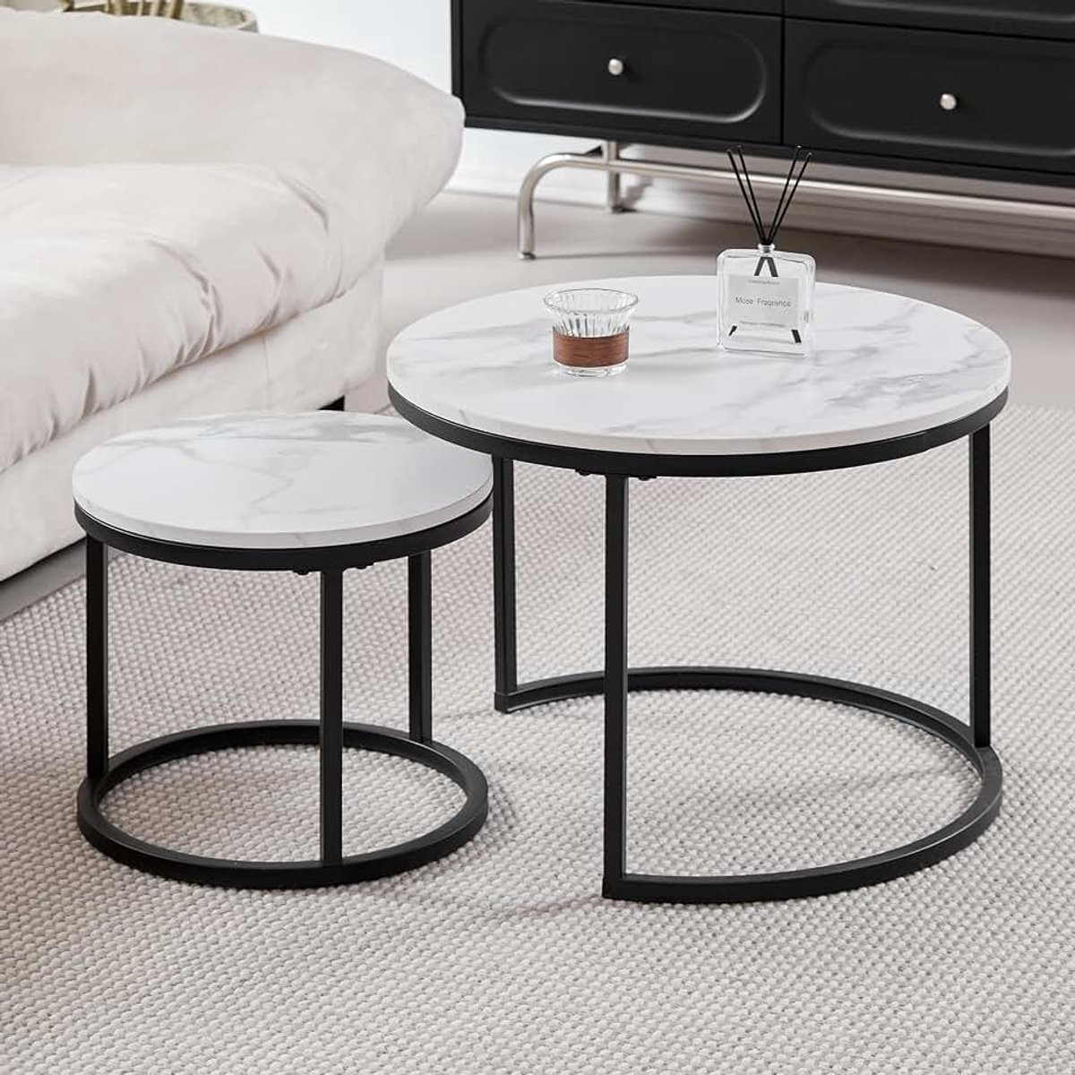 Set van 2 kleine nesteltafels voor woonkamer of eetkamer, kantoor, wit marmerlook, groot: 60 x 60 x 45 cm, klein: 40 x 40 x 35 cm (wit/zwart)