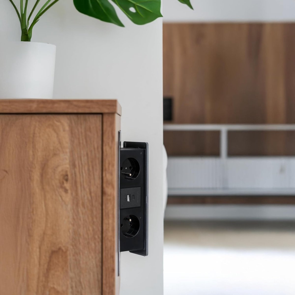SnelShoppen - Recessed Power Strip met USB-C - 2-Weg Ingebouwde Stopcontacten met 1.5m Kabel voor Vergadertafel, Werkblad en Bench Tafel Type E (Zilve