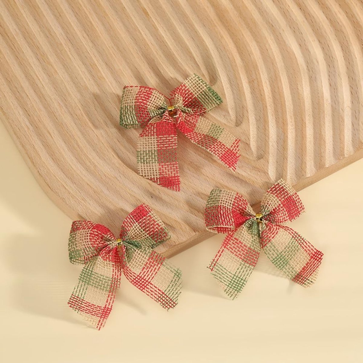 Dailygoods- Kerststrikken 20 stuks - Decoratieve Strikken - Kerstboomversiering - Sierstrikken - Bruiloft/Verjaardag - 7 cm x 7,5 cm - Kerstdecoratie