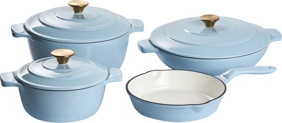 Ensemble de casseroles et poêle en fonte grise claire, chacune avec un bouton doré.