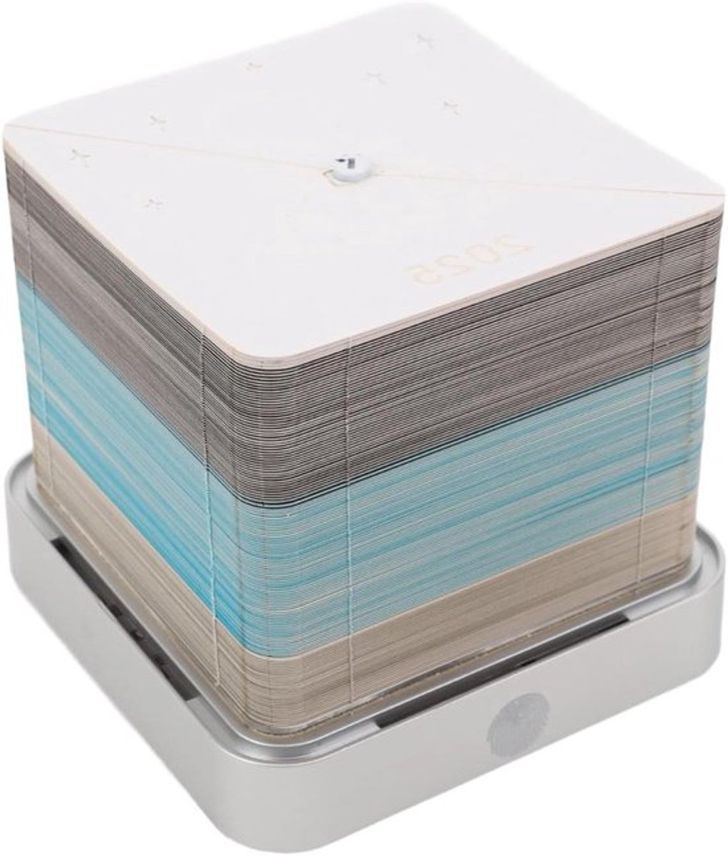 3D Kalender 2025 Ruimtevaarder Time Piece Bureau Decor met Papier Snijdesign voor Familie Vrienden en Collega's.