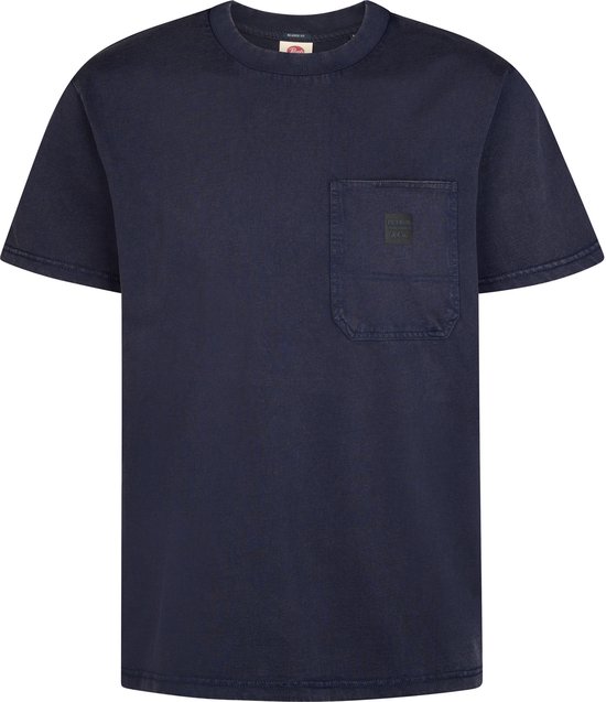 Donkerblauw T-shirt met borstzak en 'Petrol Industries & Co.' label.