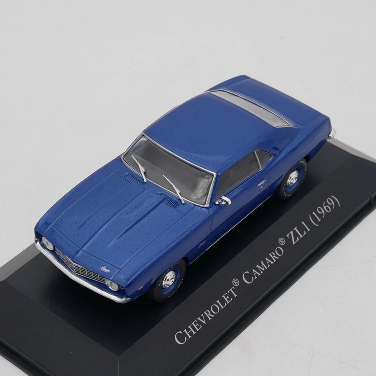 Modelauto Chevrolet Camaro ZL1 1969 blue - Schaal 1:43