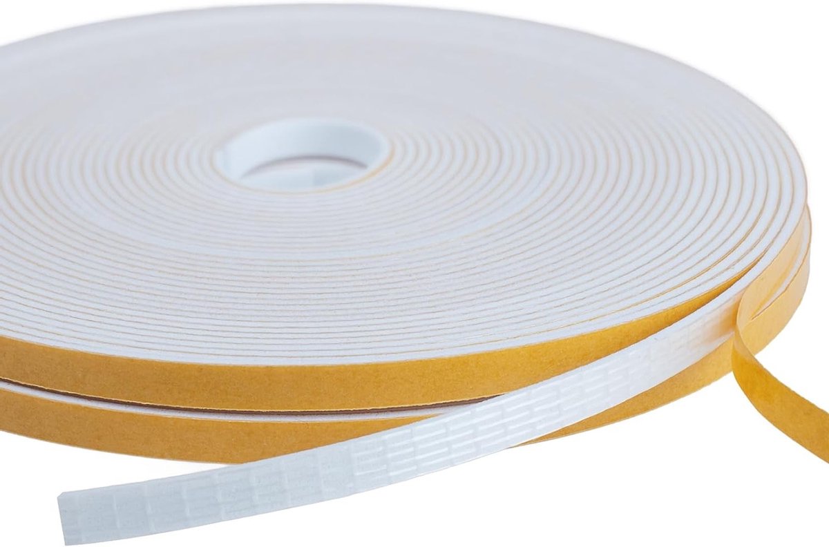 Dichtingsstrip voor Deuren en Ramen, Zelfklevende Tochtstrip van 20 meter, Ideaal voor Isolatie en Energiebesparing, 6mm Breed en 1.5mm Dik