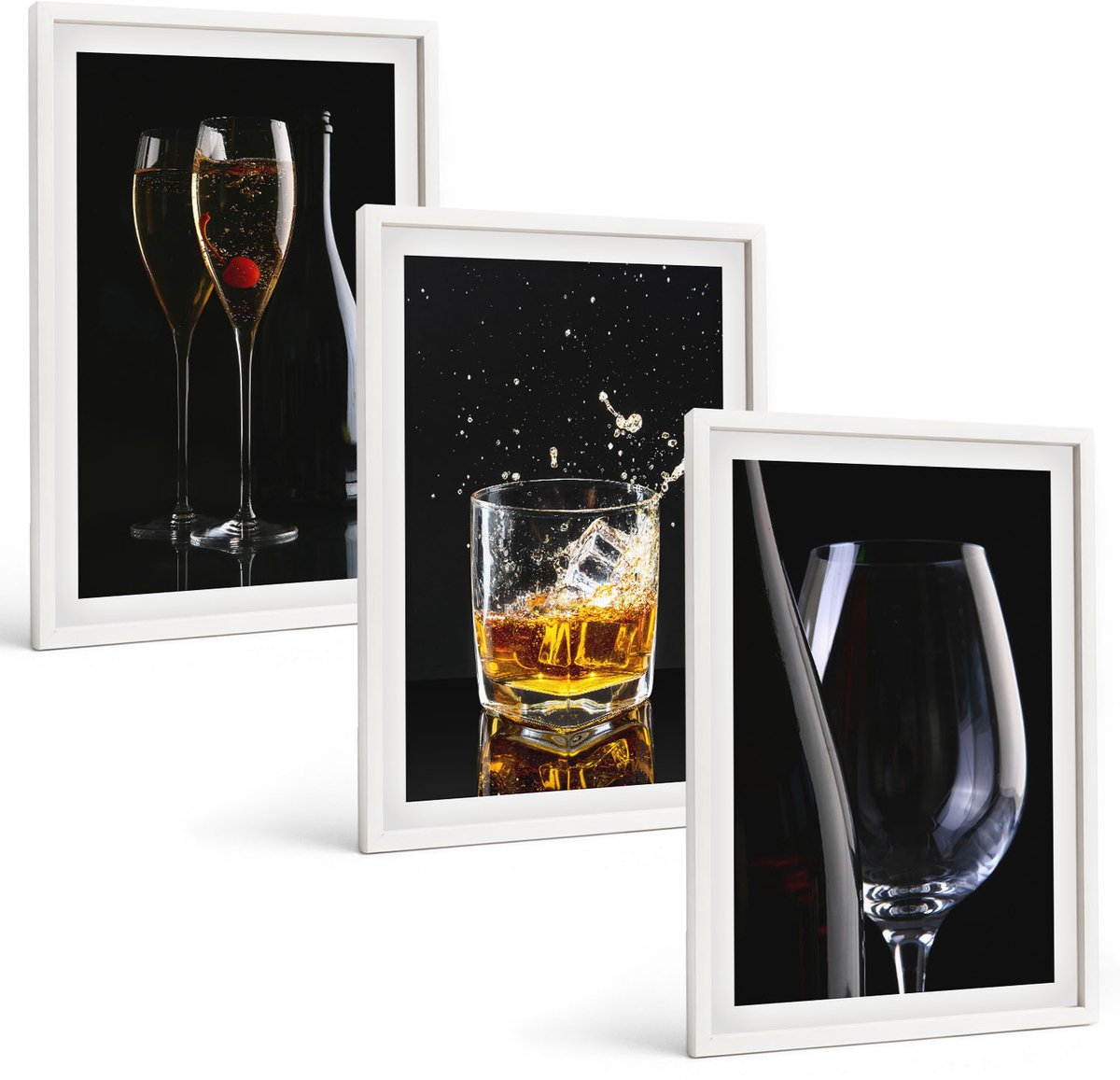 Wallfluent 3-Delige Schilderij Set - Wijn- En Whiskyglazen Op Een Zwarte Achtergrond. - 40 x 60 - Moderne Wanddecoratie - Slaapkamer - Stijlvolle Muurdecoratie