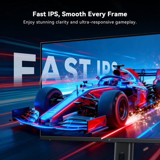 Monitor toont een raceauto met "FAST IPS" en 210Hz verversingssnelheid voor vloeiende beelden.