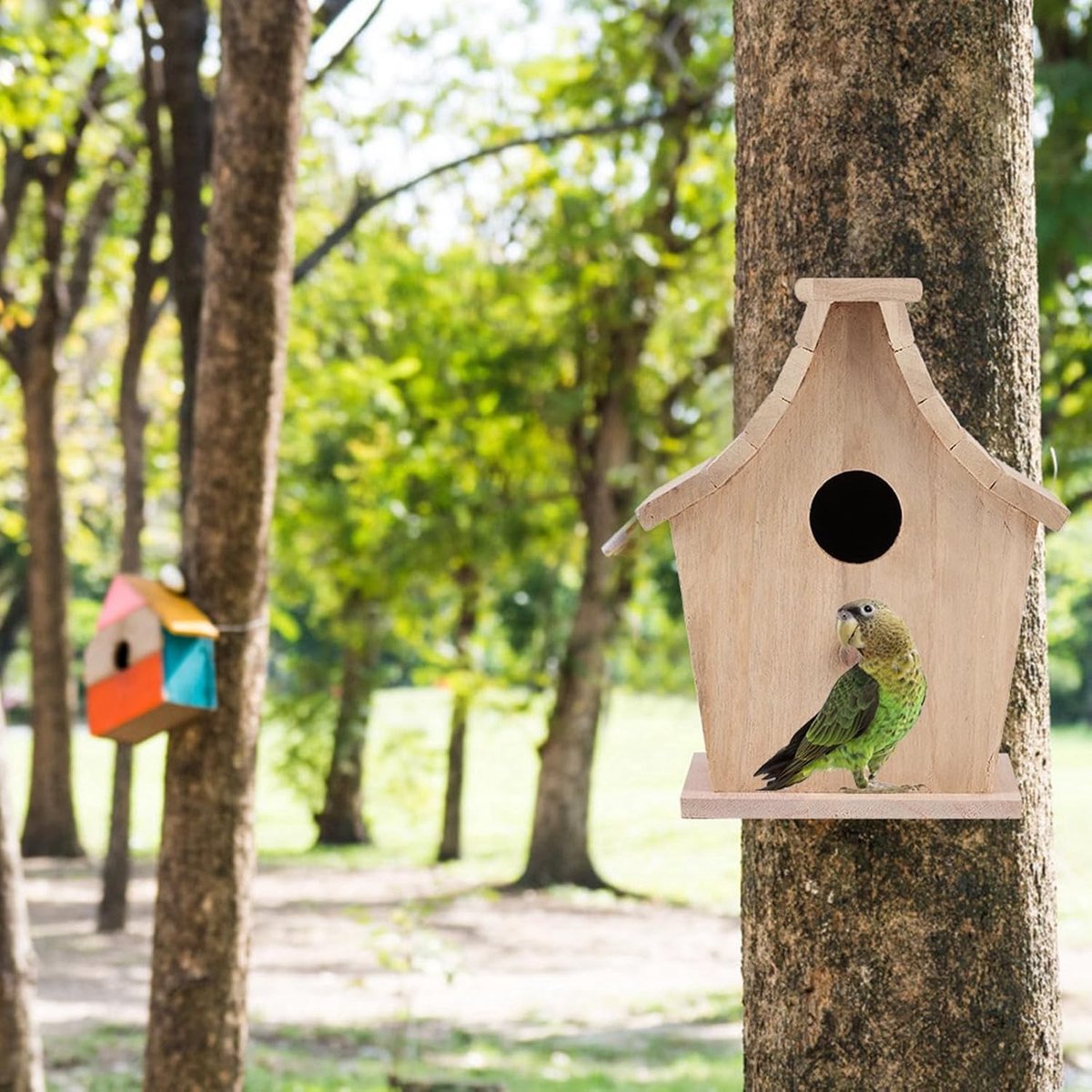 Decoratieve Houten Vogelhuisje met Stand, Ideaal voor Tuin en Terras, Geschikt voor Vinken en Spreeuwen, 17 x 6,7 x 4,7 Inch