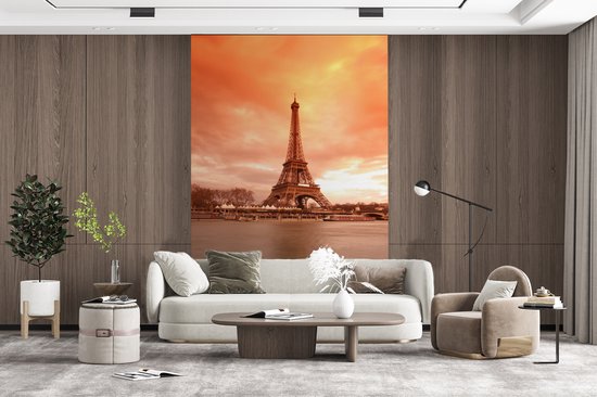 Behang - Fotobehang Eiffeltoren - Parijs - Lucht - Breedte 170 cm x hoogte 260 cm