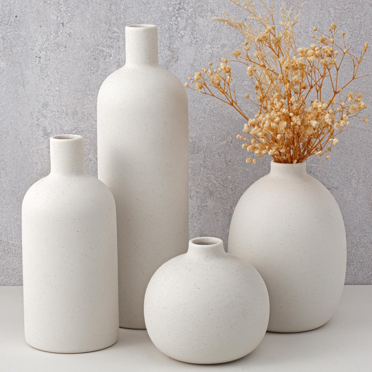 Dailygoods- Keramische Vaas Set van 4 - Moderne Witte Vazen - Handgemaakt - Neutrale Woondecoratie - Minimalistische Tafeldecoratie - Perfect als Geschenkset - Decoratieve Vaas