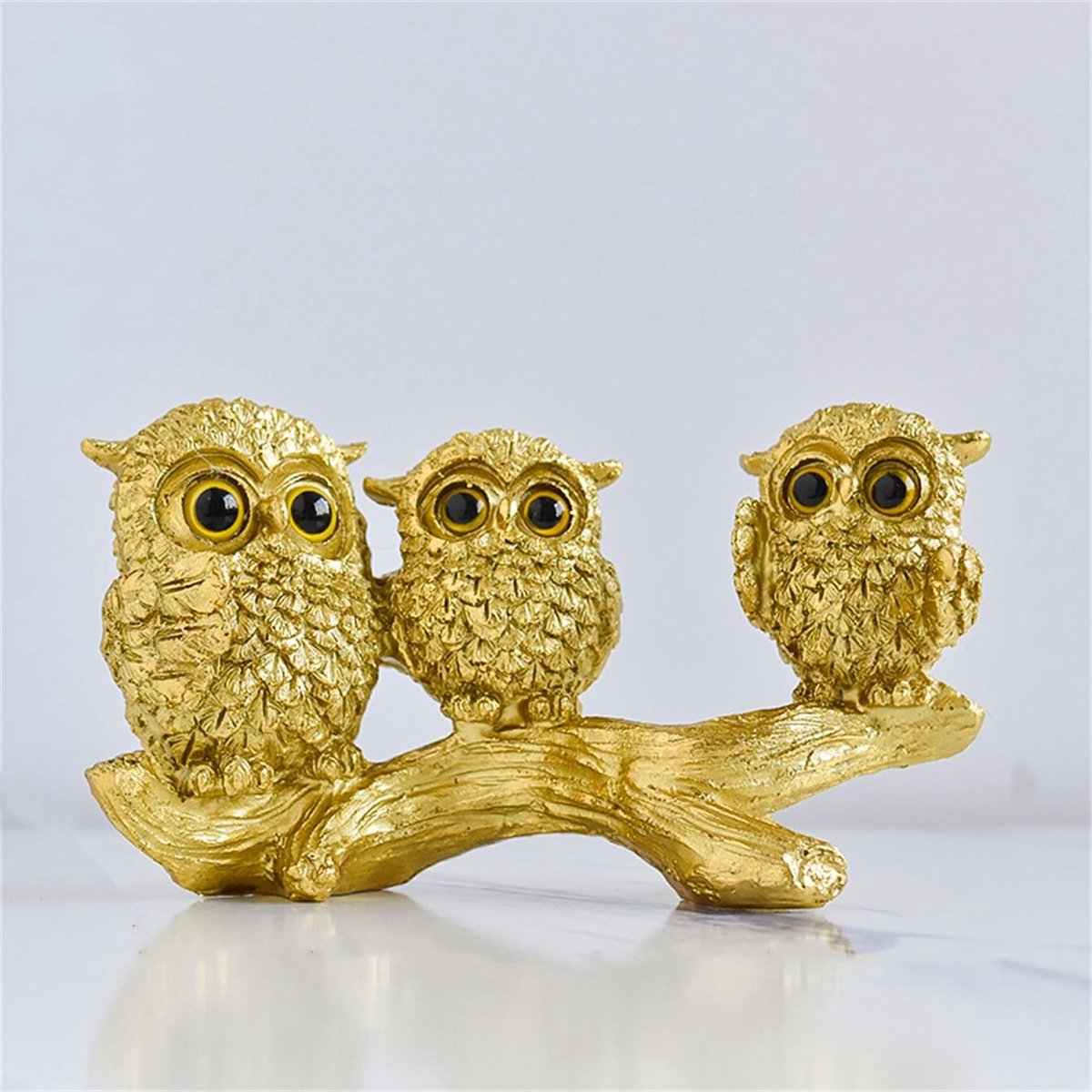Dailygoods- Uilenfiguur Gouden Uil - Decoratie Beeld - Geluksuil - Sculptuur voor Tafel - Handgemaakt Hars - 17 x 9,5 x 7 cm - Decoratiebeeld