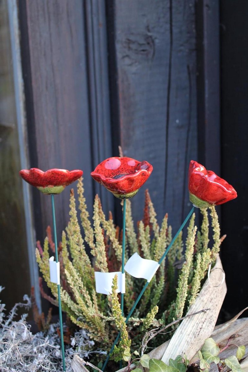 Keramische Klaprozen Tuinsteker - Kunstbloemen Tuindecoratie - Tuin Decoreren - Set van 3 - 30 cm Lengte - Rood