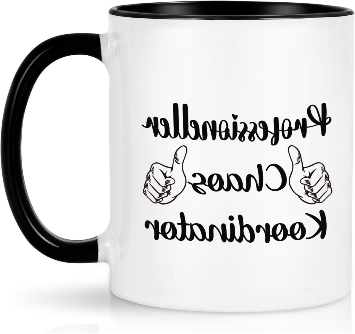 Koffiemok Baas - Cadeau mok - Kantoor Cadeau - Spreuk Chaos Coördinator - 320 ml - Zwart