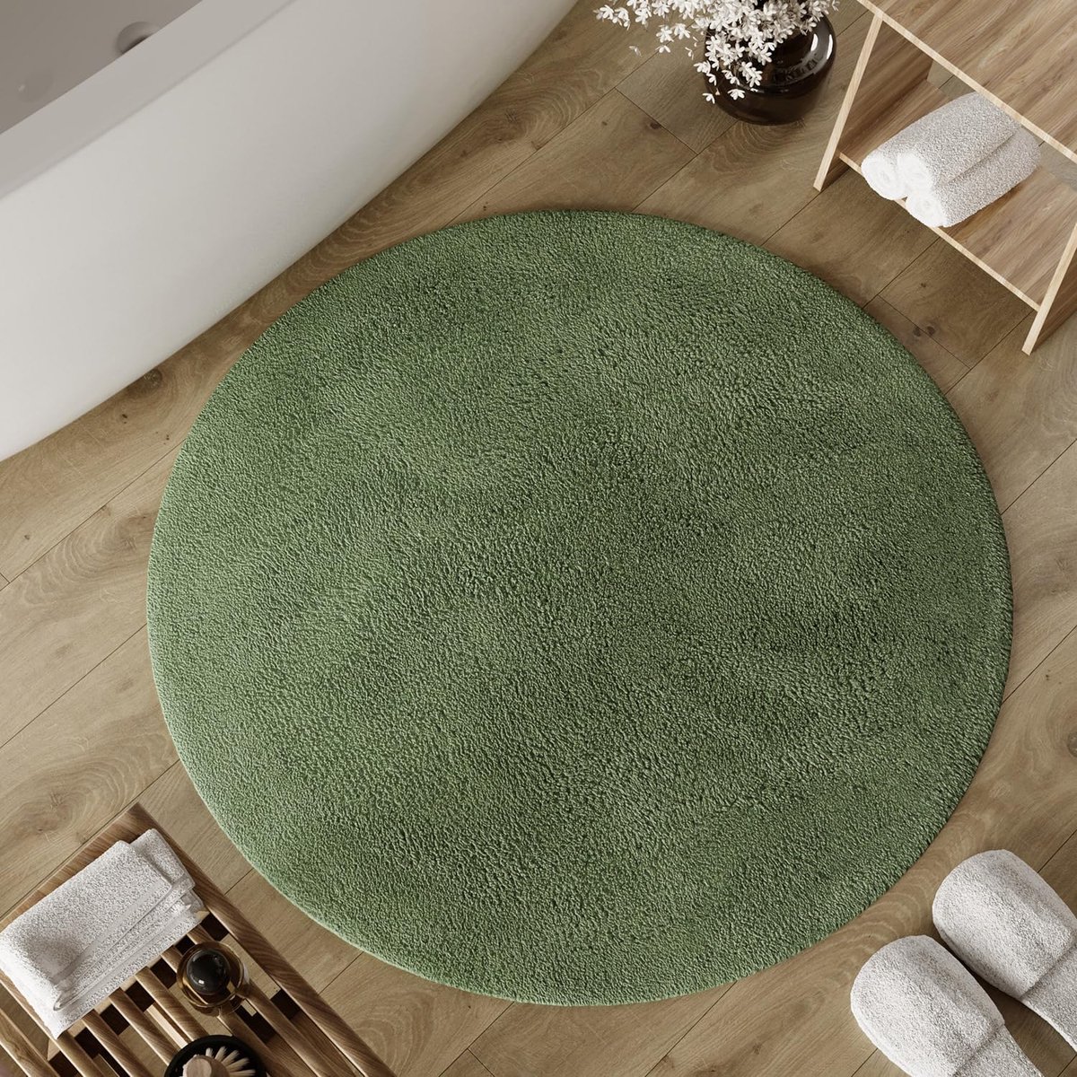 Home Basics Badmat Erik – Zachte, getufteerde katoenen vloerkleed – Antislip en wasbaar met zachte pool en heldere uitstraling (80 cm rond, groen)
