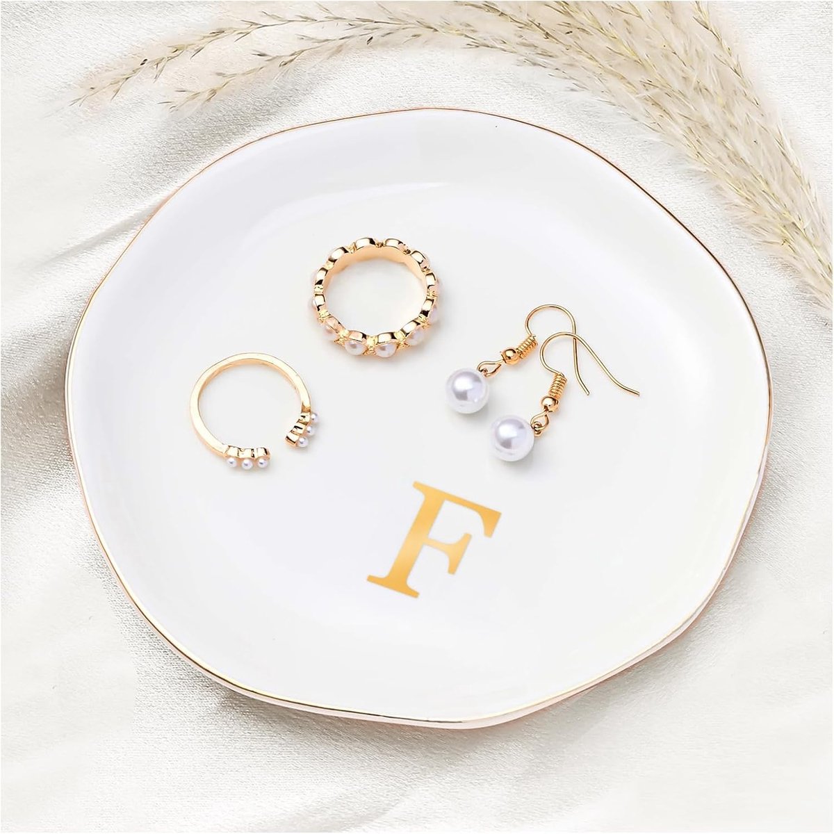 Keramische ring schotel sieraden lade, gepersonaliseerde snuisterij schotel met gouden initialen voor oorbellen kettingen, decor verloving huwelijksgeschenken voor vrouwen -wit F